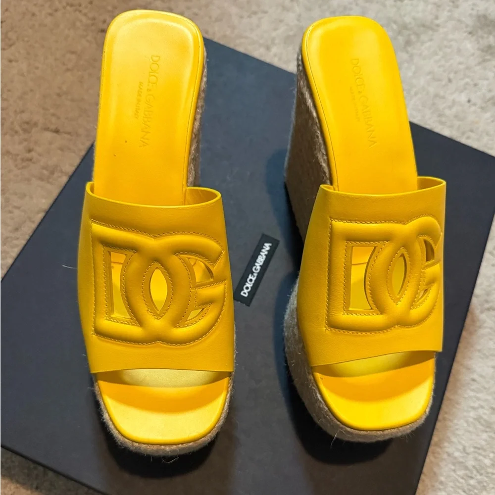 Dolce & Gabbana
Women's Platform Espadrille Wedge Sandals - Picture 2 of 8